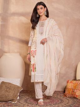 Vaamsi - Cream Embroidered Three Fourth Sleeves Kurta Pant with Dupatta