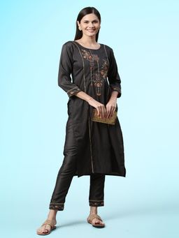 Gahan - Black Chinon Zari Embroidered Straight Kurta with Pant