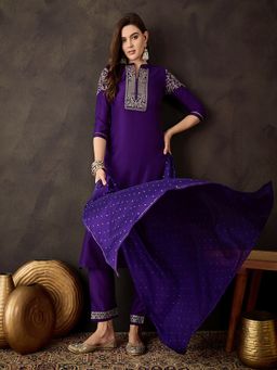 Gahan - Purple Chinon Zari Embroidered Kurta with Pant & Dupatta