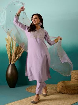 Gahan - Light Purple Silk Blend Zari Embroidered Kurta with Pant & Dupatta
