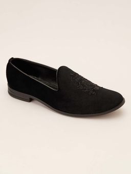 Vastramay - Men Black Velvet Zardozi Loafers