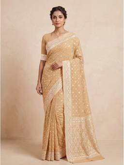 SAANTHA - Women Beige Silk Blend Handloom Saree
