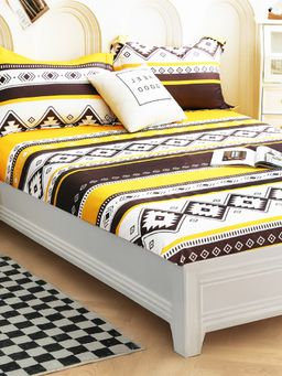Story@Home - Microfiber Queen Fitted Bedsheet with 2 Pillow Covers Black & Yellow