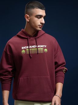 HIGHLANDER - Men Wine Oversized Typography Hoodie