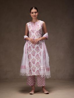 Jaipuri Banno - White Pink Printed Kurta with Pant and Dupatta