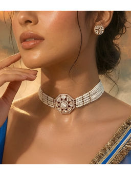 Auraa Trends - Elegant Pearl Kundan Choker Set With Stud Earrings