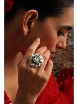 SWABHIMANN - Green Oriana Emerald Polki Ring