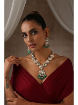 SWABHIMANN - Green Aarya Polki Silver And Brass Long Necklace And Earrings