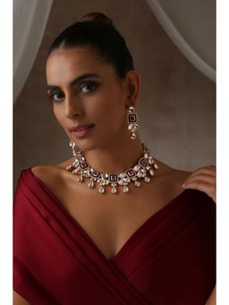 SWABHIMANN - Mumtaz Kundan Necklace And Earrings