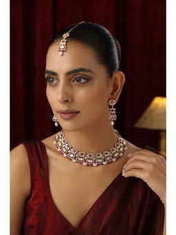 SWABHIMANN - Red Cheena Polki Necklace With Earrings And Maang Tikka