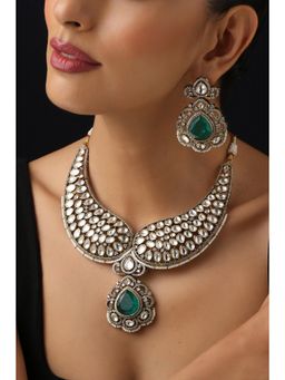 SWABHIMANN - Green Miraki Emerald Polki Necklace And Earrings