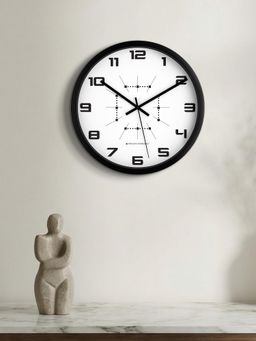 Spaces Unhooked - Crosshair Dot Grid Silent Sweep Noiseless Wall Clock Black