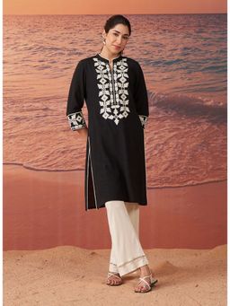 Lakshita - Black Women Embroidered Rayon Kurta
