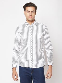 CRIMSOUNE CLUB - Men White Striped Business Shirt