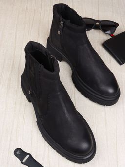 EZOK - Black Slip On Leather Chukka Boots for Man