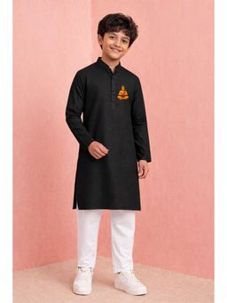 JBN Creation - Boy's Black Cotton Humuman Print Kurta Pyjama