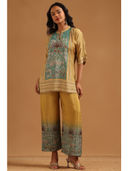 Mustard color option, Currently selected