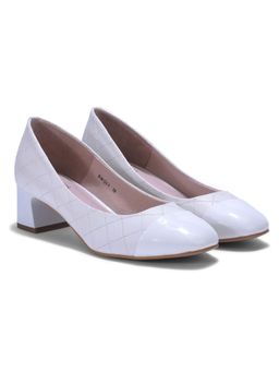WOODS - White Rubber Round Toe Heels