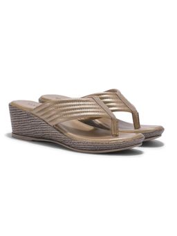 WOODS - Gold Rubber Round Toe Wedges