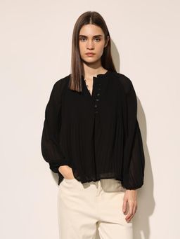 ONLY - Women's Solid Regular Fit Black Top