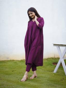 Gahan - Womens Wine Rayon Blend Solid A-Line Kurta with Pant