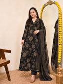 Black color option, Sold out, Currently selected