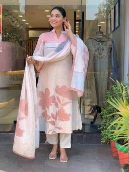 Gahan - Womens Rayon Blend Printed Straight Kurta with Pant & Dupatta