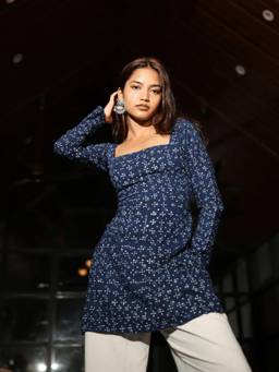 Gahan - Womens Navy Blue Viscose Printed Regular Short Kurti