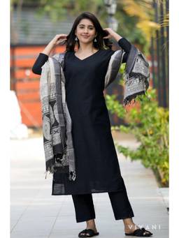 Gahan - Womens Black Viscose Solid Kurta with Pant & Dupatta