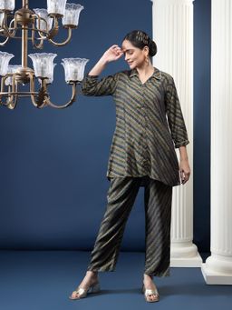 Bani Women - Green Printed Shirt Collar Tunic with Pant (Set of 2)