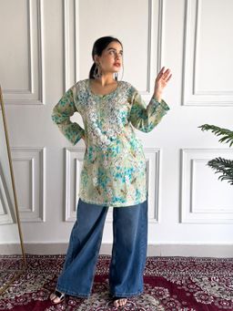Poshak Chikan Studio - Women’s Hand-Embroidered Lucknowi Chikankari Mulmul Short Kurti - Green