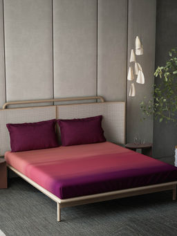 Ddecor Live Beautiful - Abstract King 210 TC Bedsheet With 2 Pillow Covers - Wine