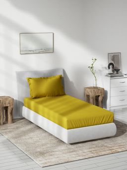 Ddecor Live Beautiful - Plain King 180 TC Bedsheet With 2 Pillow Covers - Gold