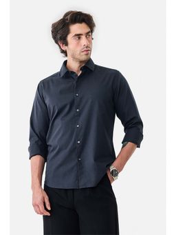 Snitch - Men Navy Blue Solid Slim Shirt