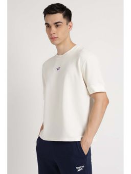 Reebok - Men White Textured T-Shirt