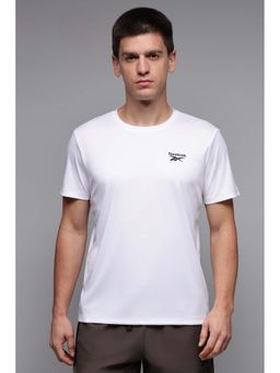 Reebok - Men White Solid T-Shirt
