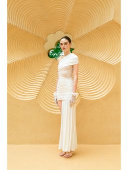 SOTBELLA - White Asymmetric Draped Dress