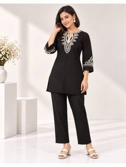 STUDIO MISRI - Women's Black Contrast Embroidered Co-ord Set