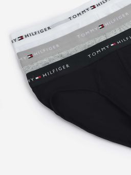 Tommy Hilfiger - Men Multi-Colour Solid Low Rise Briefs (Pack Of 3)