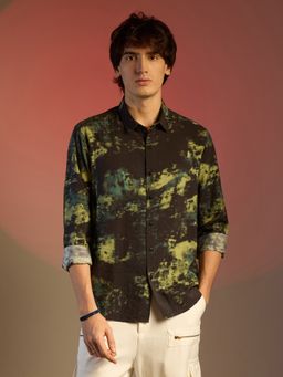 Campus Sutra - Men Multi-Color Army Green Contrast Dab Shirt