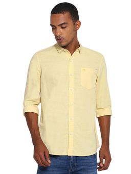 Lee - Men Light Yellow Solid Slim Fit Shirt