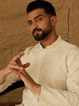 ETHNIC BAY - Men Off White Cotton Embroidered Straight Kurta with Pyjama