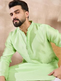 ETHNIC BAY - Men Silk Blend Green Self Design Kurta