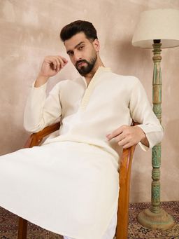 ETHNIC BAY - Men Silk Blend Off White Self Design Kurta with Pyjama
