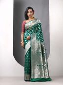 Green color option, Sold out, Currently selected