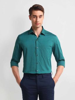 Arrow - Green Cutaway Collar Cotton Shirt