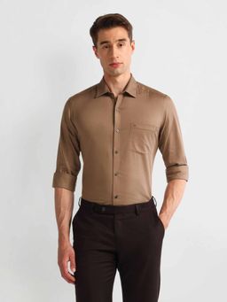 Arrow - Brown Cutaway Collar Slim Fit Shirt