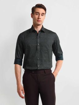 Arrow - Green Cutaway Collar Cotton Paisley Shirt