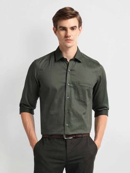 Arrow - Green Cutaway Collar Cotton Shirt