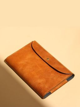 The Bicyclist - Tan A5 Case